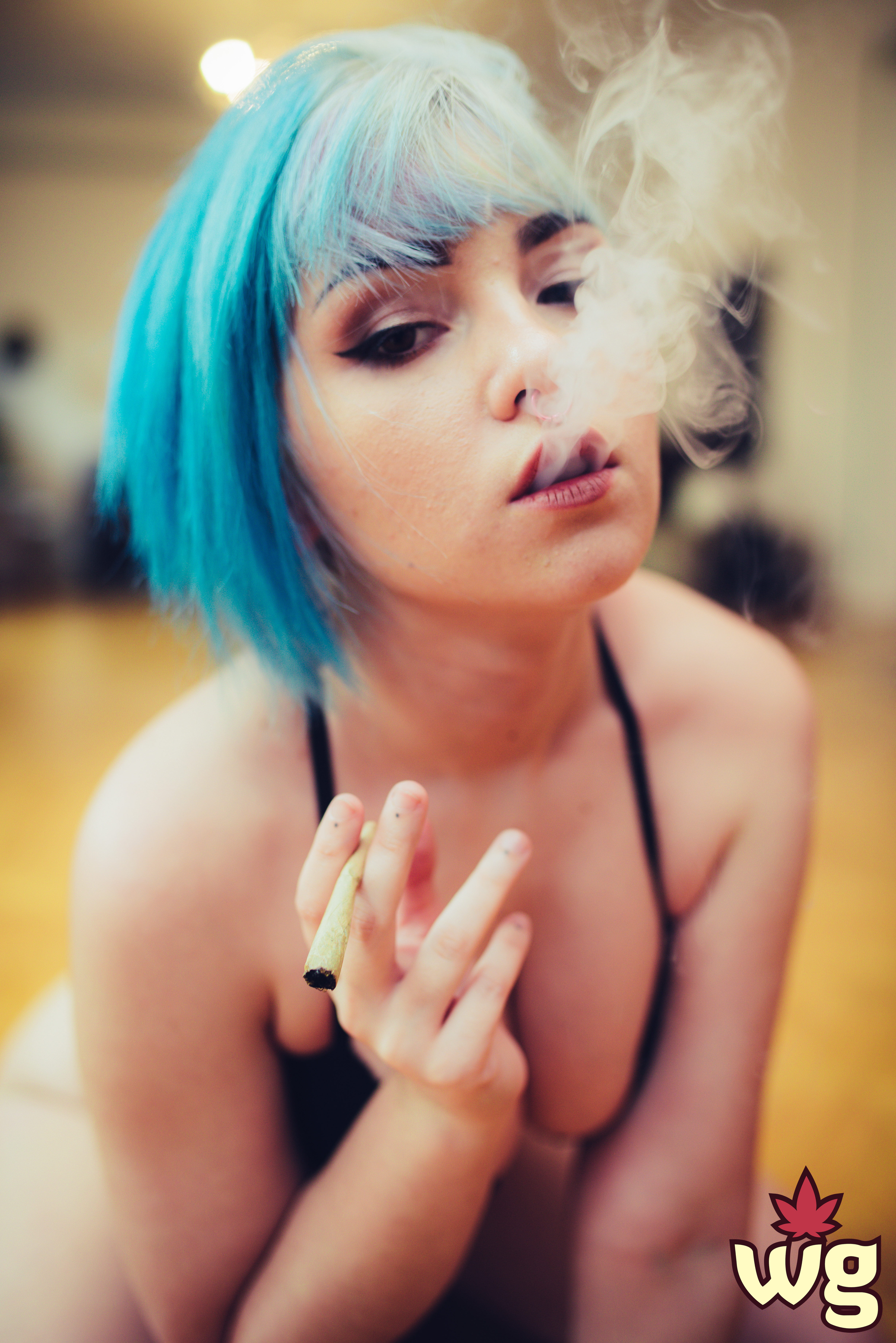hot girl smoking weed | Weed Girls